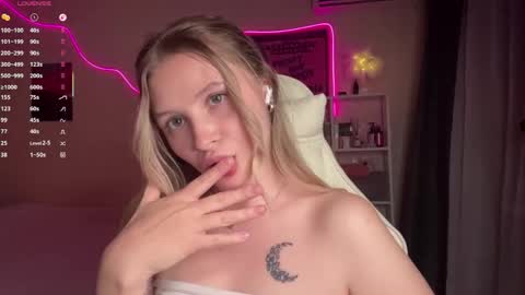 Vi  Victoria online show from April 2026 07:07:02 PM