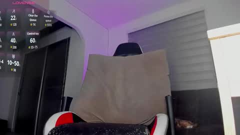 Snapshot of dereckhardd chatting on September 2025 04:48:02 AM dereckhardd online show from September 2025 04:48:02 AM