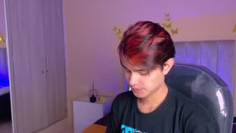 derek_sinn online show from July 2026 04:36:01 AM
