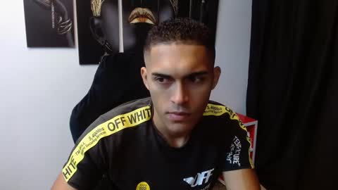 Snapshot of derek_storm_ chatting on November 2025 11:54:02 AM D E R E K online show from November 2025 11:54:02 AM