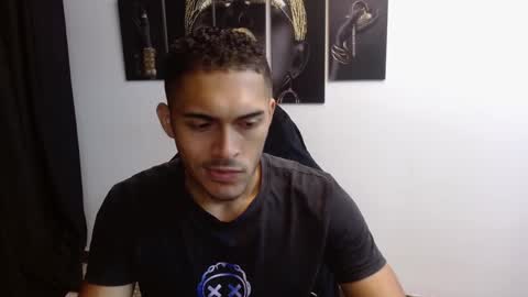 Snapshot of derek_storm_ chatting on November 2025 11:58:01 AM D E R E K online show from November 2025 11:58:01 AM