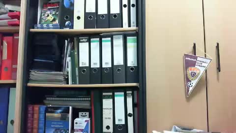 Snapshot of derkleineliebling chatting on January 2025 02:31:01 PM derkleineliebling online show from January 2025 02:31:01 PM