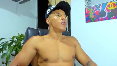 Snapshot of derryadams chatting on November 2025 01:55:02 AM derryadams online show from November 2025 01:55:02 AM