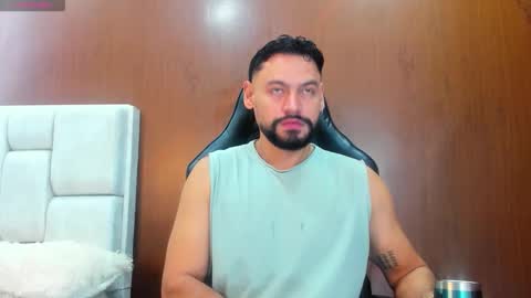 DerryBigger CM online show from October 2025 02:18:01 PM