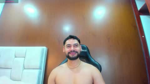 DerryBigger CM online show from February 2026 09:27:02 PM