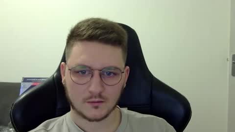Snapshot of dervechi chatting on December 2025 04:36:01 PM dervechi online show from December 2025 04:36:01 PM