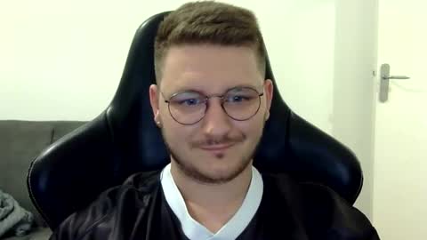 Snapshot of dervechi chatting on May 2026 09:34:02 PM dervechi online show from May 2026 09:34:02 PM