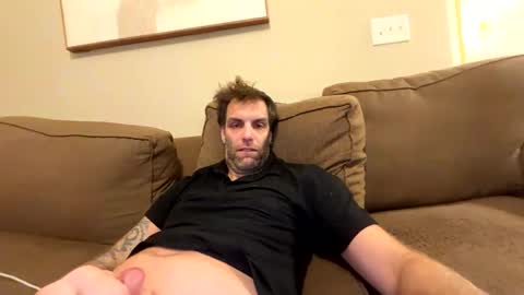 Snapshot of desertan20 chatting on February 2025 11:54:02 PM Tall and Handsome online show from February 2025 11:54:02 PM