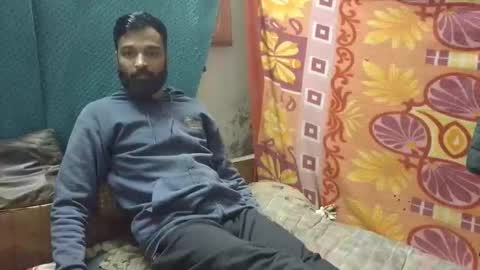 desi_boy799417 online show from December 2025 05:49:01 AM