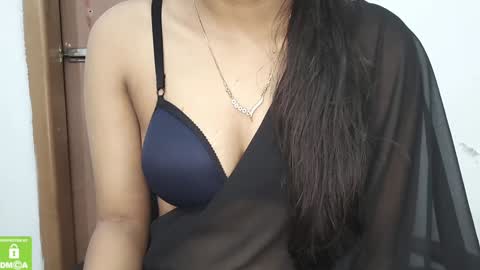 Snapshot of desicoupleshow chatting on February 2025 01:12:02 AM Eva and Adam online show from February 2025 01:12:02 AM