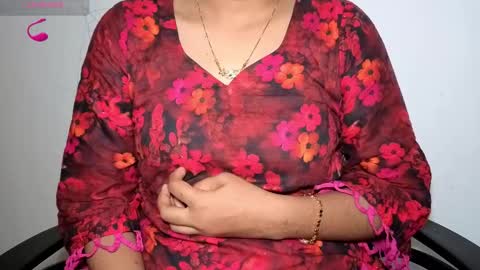 Snapshot of desicoupleshow chatting on November 2025 05:34:01 PM Eva and Adam online show from November 2025 05:34:01 PM