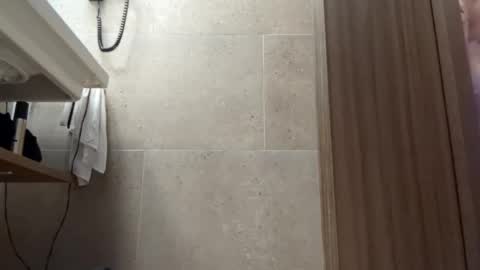 designerskier online show from January 2025 10:58:02 AM