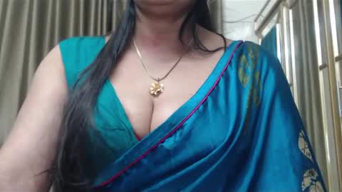 Maisa online show from February 2025 09:23:02 PM