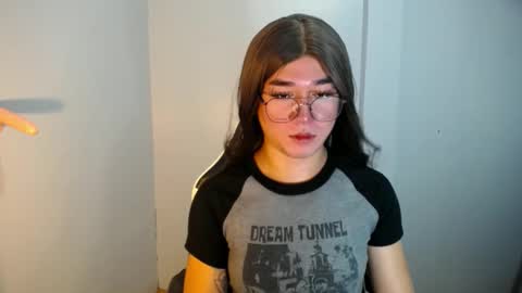LORINE online show from January 2025 07:55:01 PM