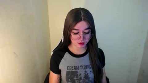 LORINE online show from February 2025 02:22:02 AM