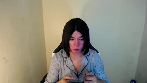 LORINE online show from February 2025 06:33:01 PM