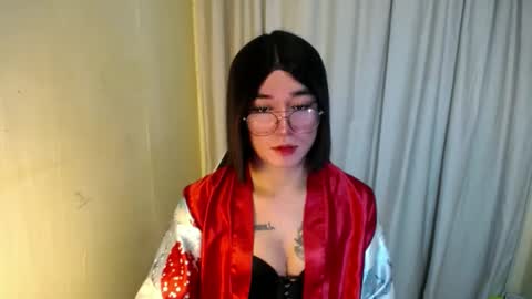 LORINE online show from March 2025 12:01:02 PM