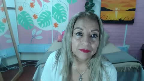 Snapshot of desire_latin chatting on November 2025 04:18:01 PM VALERIA online show from November 2025 04:18:01 PM