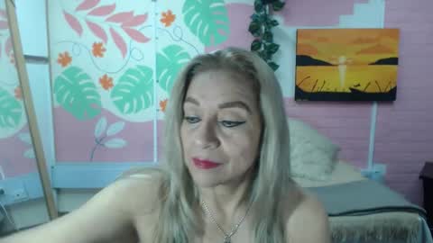 Snapshot of desire_latin chatting on November 2025 03:33:02 PM VALERIA online show from November 2025 03:33:02 PM
