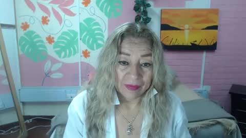 Snapshot of desire_latin chatting on November 2025 03:29:02 PM VALERIA online show from November 2025 03:29:02 PM