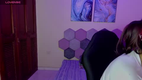 TORI AND MR. BEAR online show from October 2025 11:54:01 AM