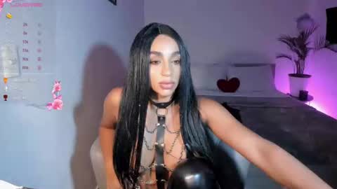 Destinne Mill online show from November 2025 03:12:02 AM