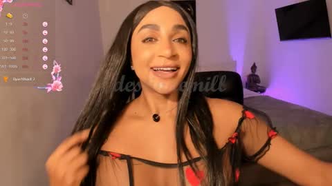 Destinne Mill online show from November 2025 01:58:01 PM