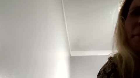 Snapshot of desturbingdetale699 chatting on September 2025 06:52:02 AM desturbingdetale699 online show from September 2025 06:52:02 AM