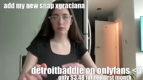 Snapshot of detroitbaddie chatting on March 2025 01:31:02 PM detroitbaddie online show from March 2025 01:31:02 PM