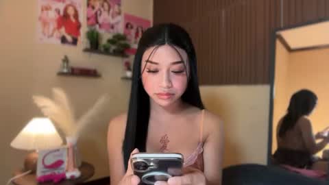 Snapshot of devine_goddessx chatting on June 2026 04:39:02 PM Devine Greyson online show from June 2026 04:39:02 PM