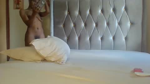 devinegrace7 online show from April 2026 07:16:01 AM