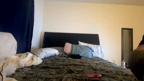 Snapshot of devonclarky213 chatting on April 2026 10:29:01 PM come play online show from April 2026 10:29:01 PM