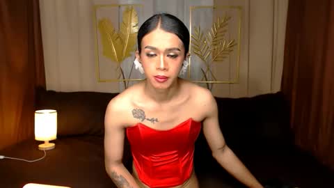 Snapshot of devoncummer chatting on October 2025 08:04:02 AM rhiane online show from October 2025 08:04:02 AM