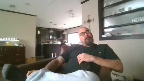 Snapshot of dexterbanana chatting on January 2025 08:37:02 PM Mike Sounde online show from January 2025 08:37:02 PM