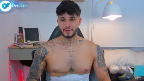 JULIAN online show from January 2025 01:15:01 AM