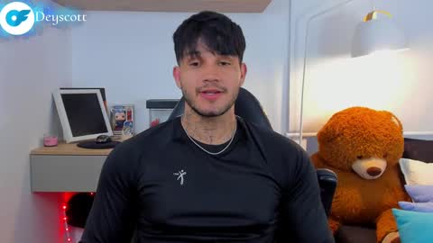 JULIAN online show from February 2025 10:39:02 PM