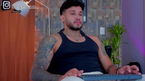 JULIAN online show from October 2025 06:07:01 PM