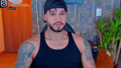 JULIAN online show from November 2025 05:59:01 PM