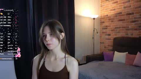 Kira online show from November 2025 05:22:01 PM