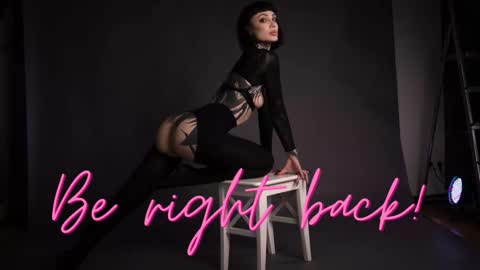 dgtlgrl online show from January 2026 04:31:02 PM