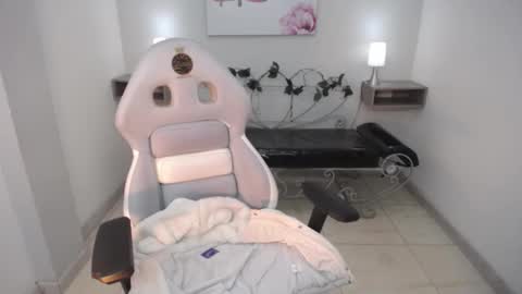 Snapshot of dhalton_x chatting on March 2026 12:01:01 AM Dhalton online show from March 2026 12:01:01 AM