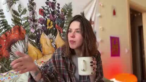 Di Alex online show from February 2025 01:36:01 PM