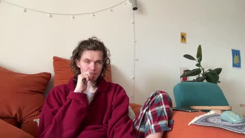 Di Alex online show from April 2026 07:55:01 AM