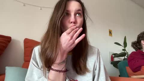 Di Alex online show from April 2026 01:41:02 PM