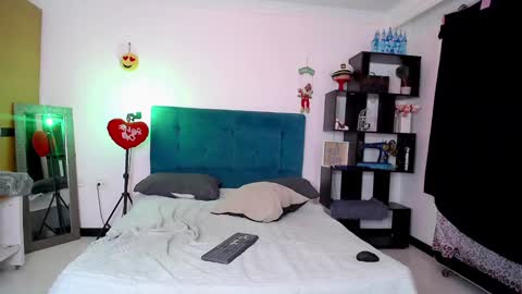 D I A B L A online show from December 2024 03:27:02 AM