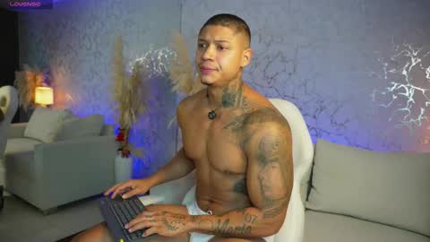 Snapshot of diagostone chatting on January 2026 01:49:01 PM Diego online show from January 2026 01:49:01 PM