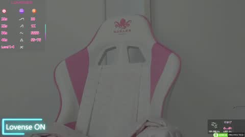 Snapshot of diamond_ava_ chatting on February 2025 06:58:02 AM Thea online show from February 2025 06:58:02 AM