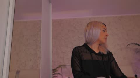 Snapshot of diamond_ava_ chatting on March 2026 05:59:01 PM Thea online show from March 2026 05:59:01 PM