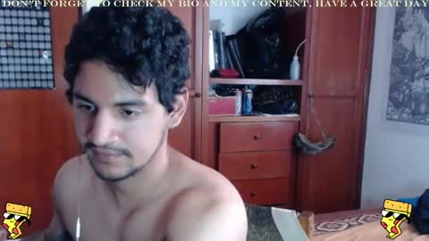 Snapshot of diamond_bruno chatting on January 2025 03:25:01 PM Bruno Diamond online show from January 2025 03:25:01 PM