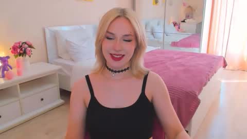 Snapshot of diamond_milady chatting on May 2026 01:27:01 PM diamond_milady online show from May 2026 01:27:01 PM